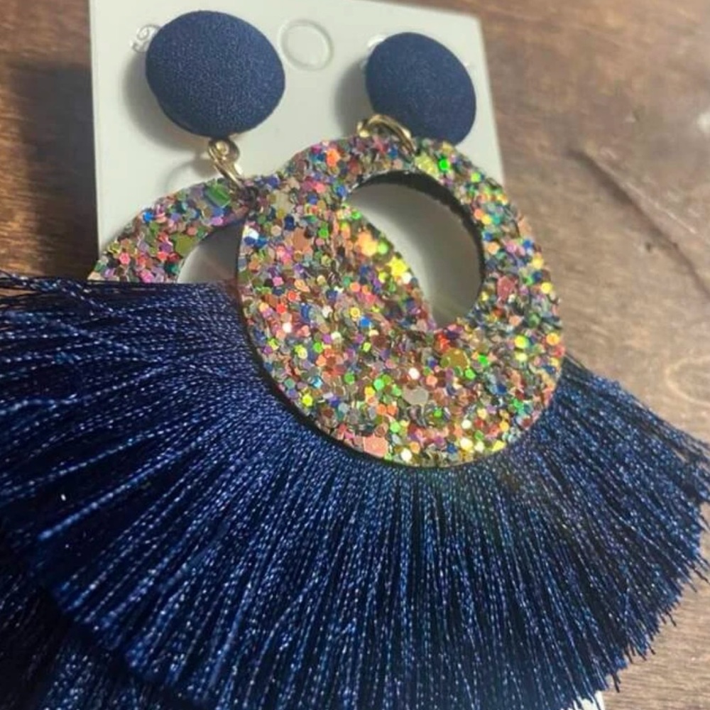 7/$35✨Boho Dazzling Tassel Fringe Blue Multicolor Sequin Statement Earrings NWT - Picture 8 of 10